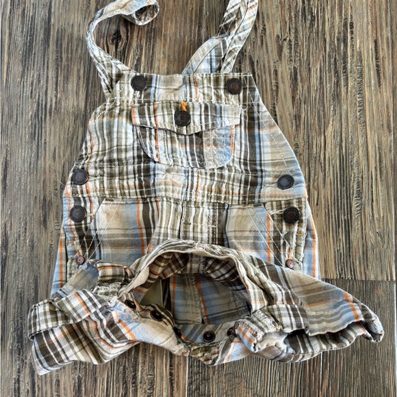Genuine Baby OshKosh B’gosh Cotton Plaid Shortalls Short Overalls Newborn Tan - Picture 4 of 4
